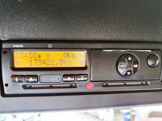 Vehicle image 8 / 10