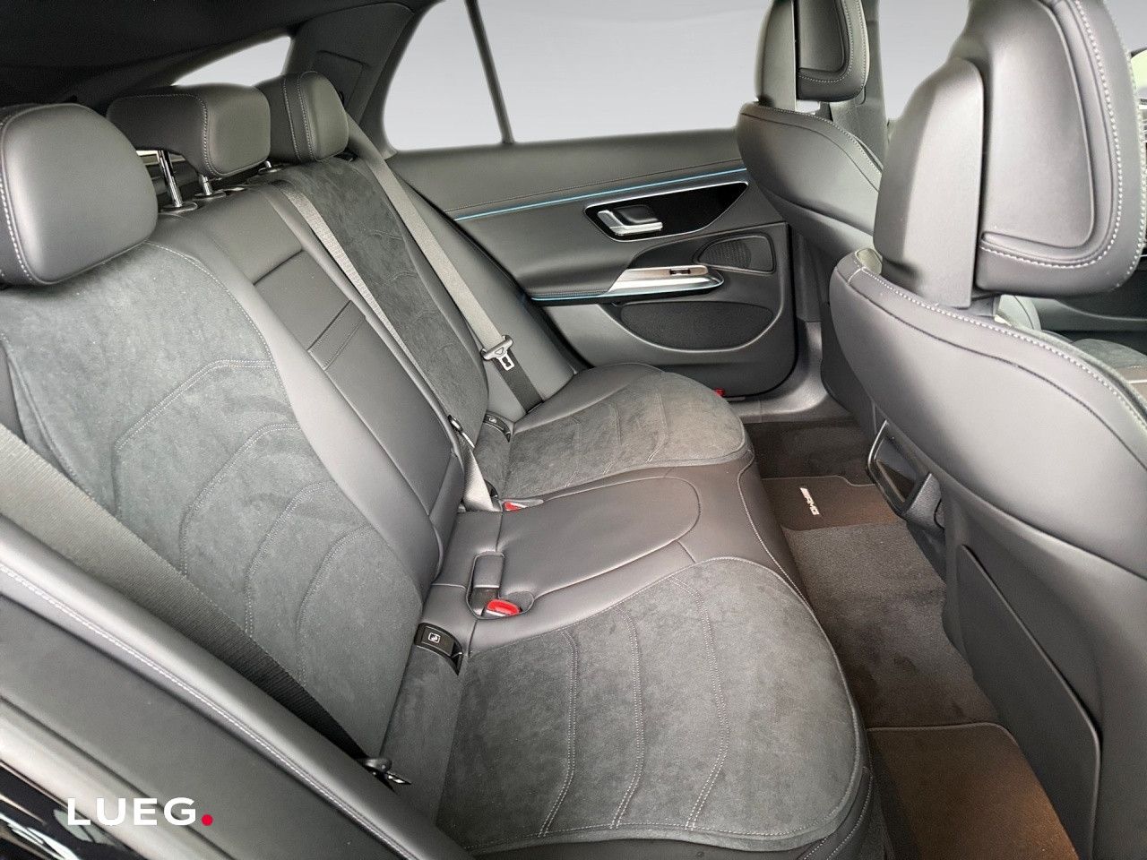 Mercedes-Benz E-Klasse – Bild 12
