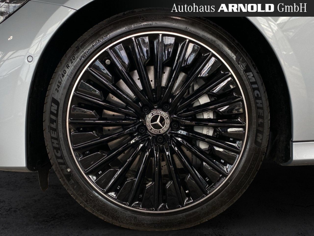 Mercedes-Benz E-Klasse – Bild 18