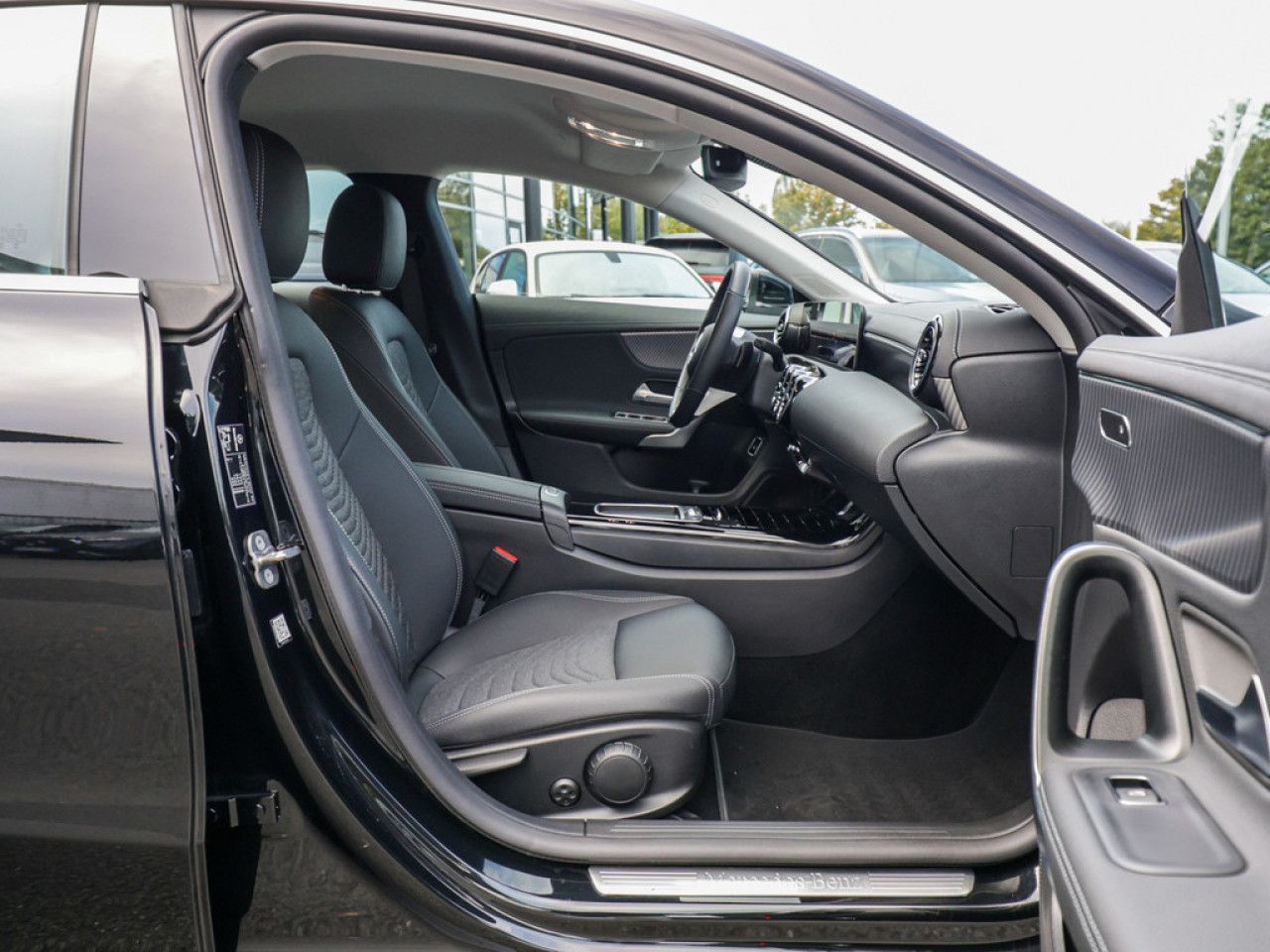 Mercedes-Benz CLA – Bild 2