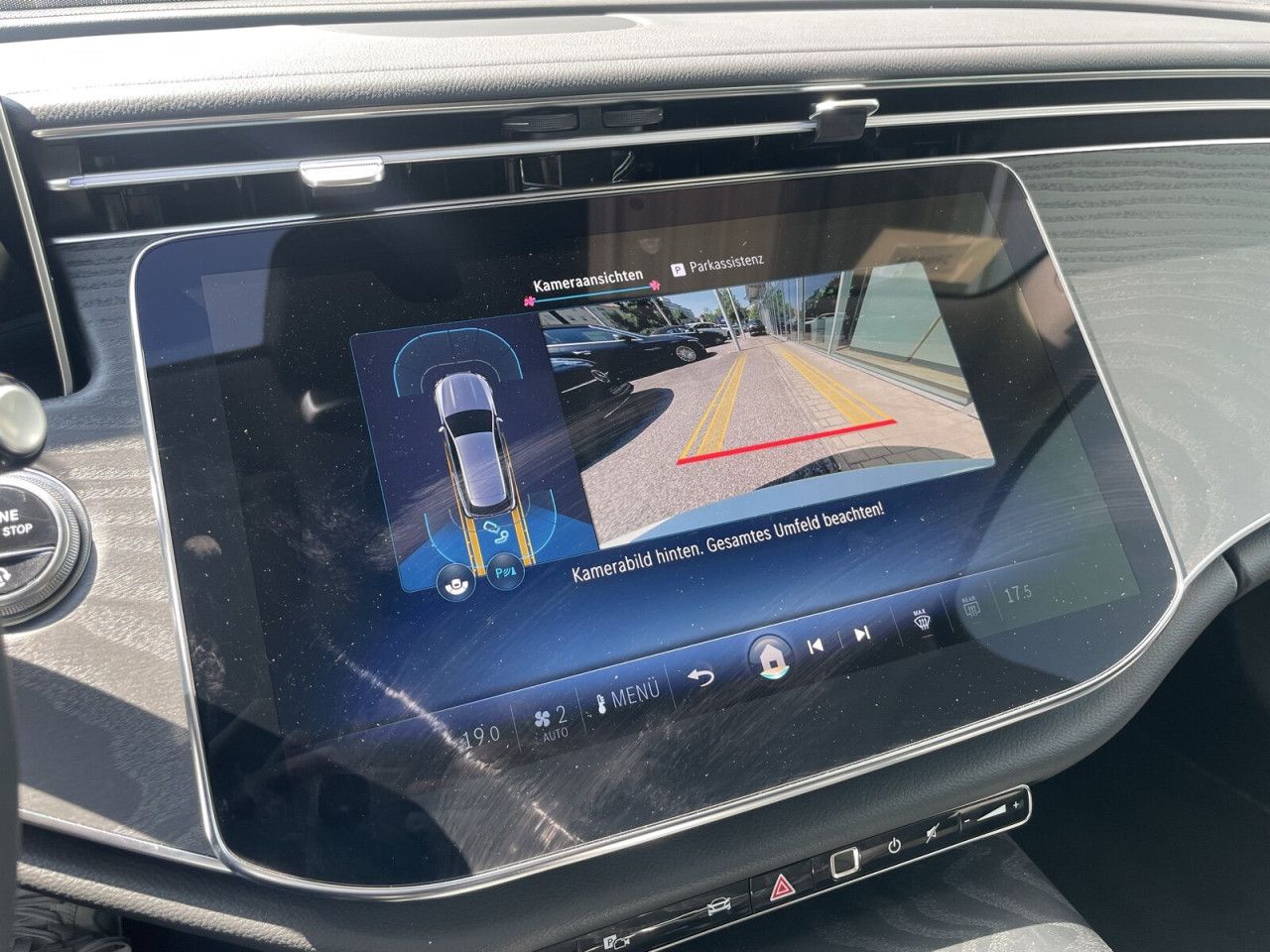 Mercedes-Benz E-Klasse – Bild 19