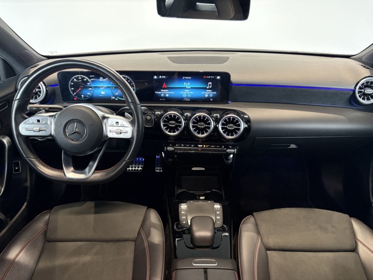 Photo du v&eacute;hicule 11 / 18