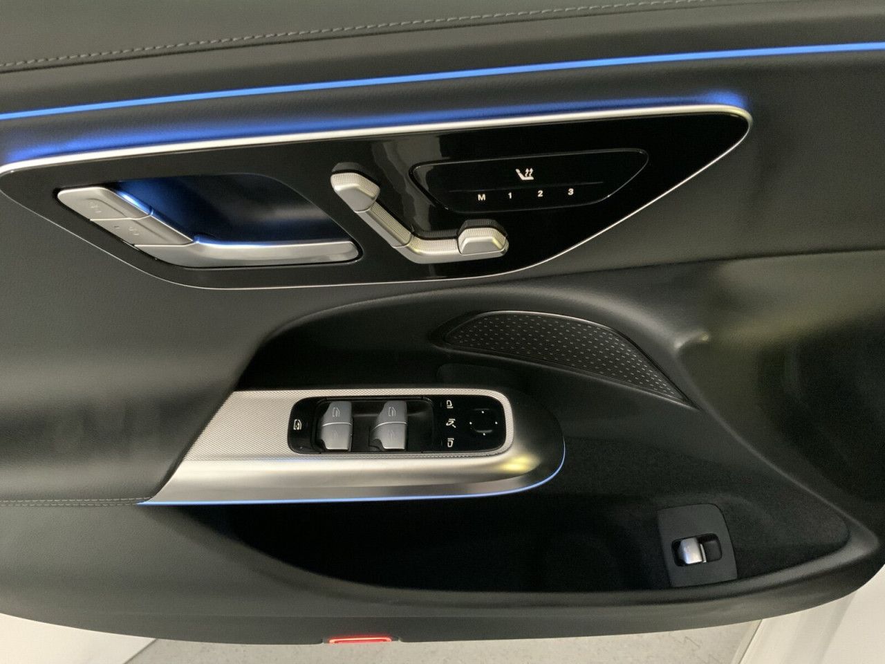 Mercedes-Benz E-Klasse – Bild 12