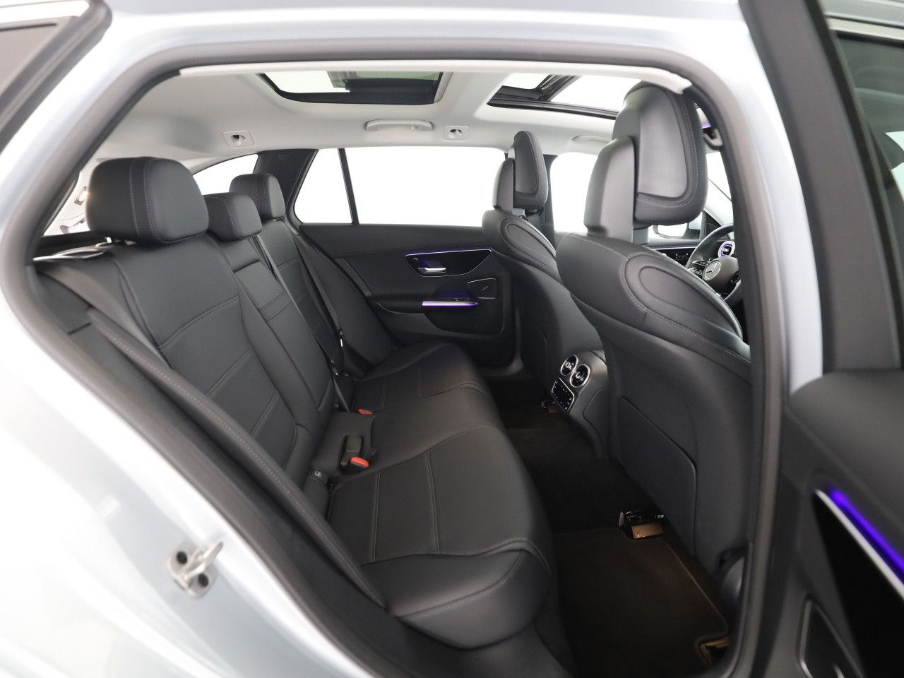 Mercedes-Benz C-Klasse – Bild 14