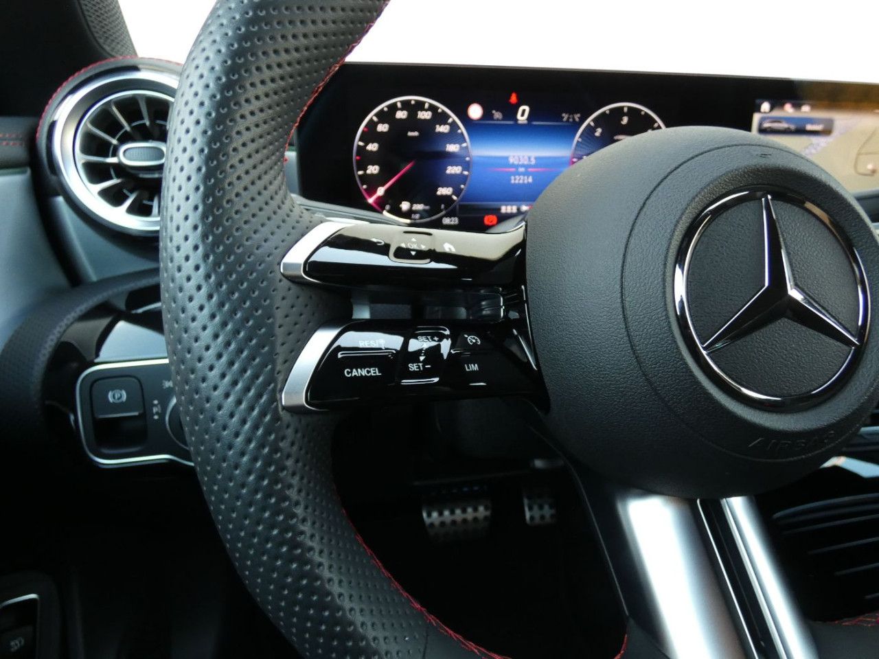 Fahrzeugbild 18 / 25