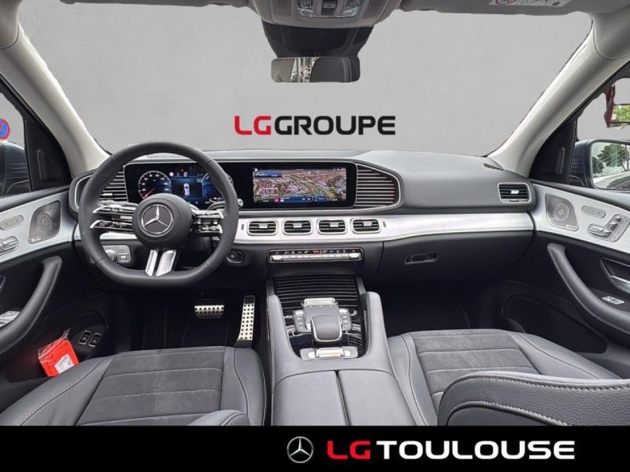 Photo du v&eacute;hicule 9 / 18