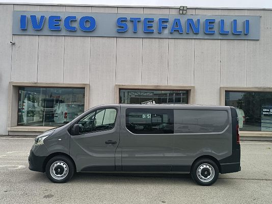 Vehicle image 1 / 12