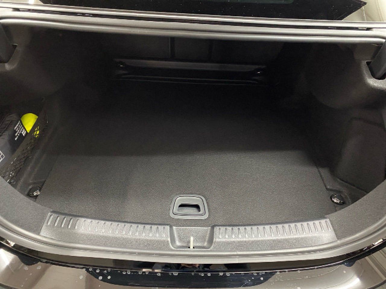 Mercedes-Benz E-Klasse – Bild 12