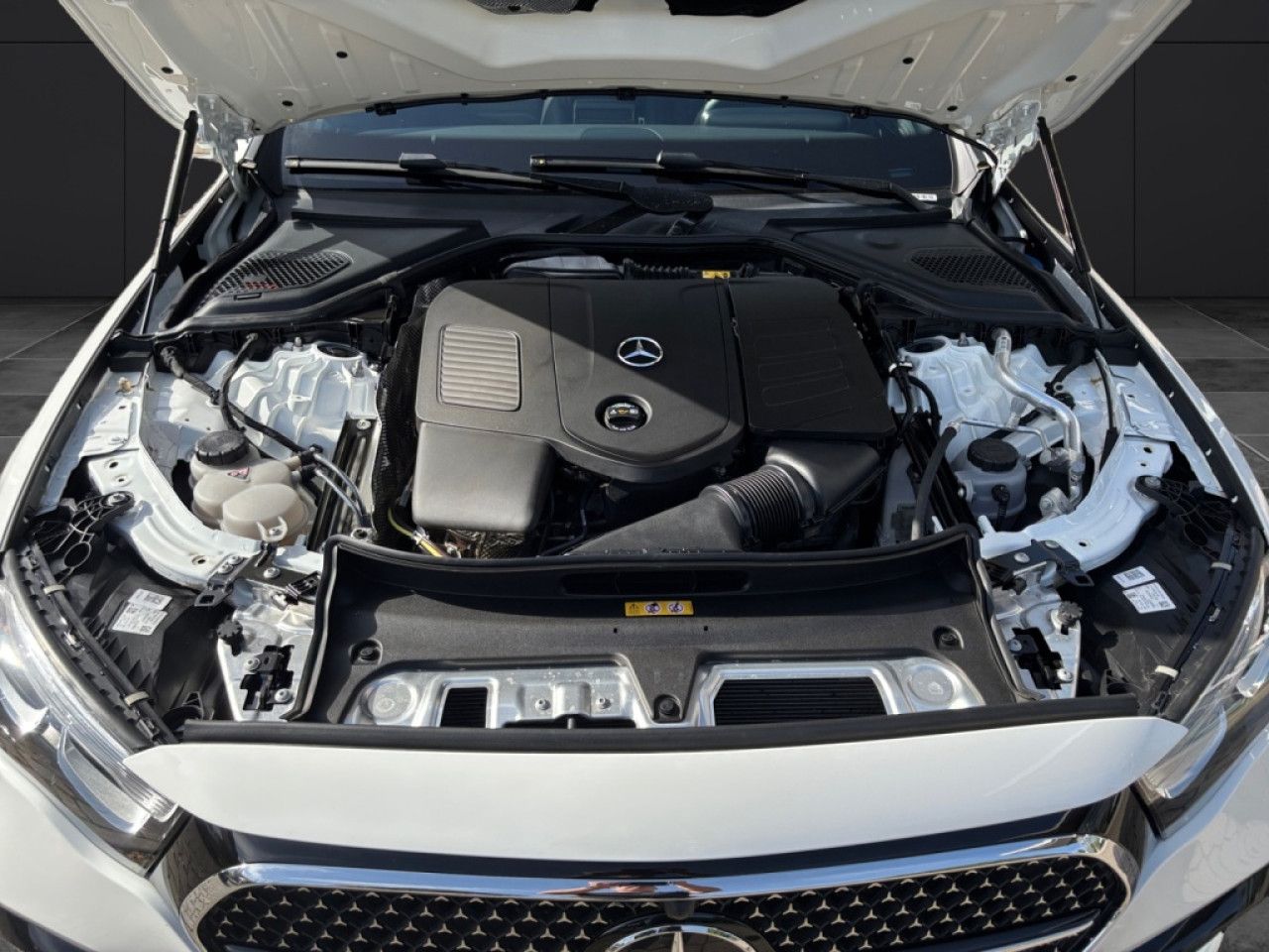 Mercedes-Benz E-Klasse – Bild 21