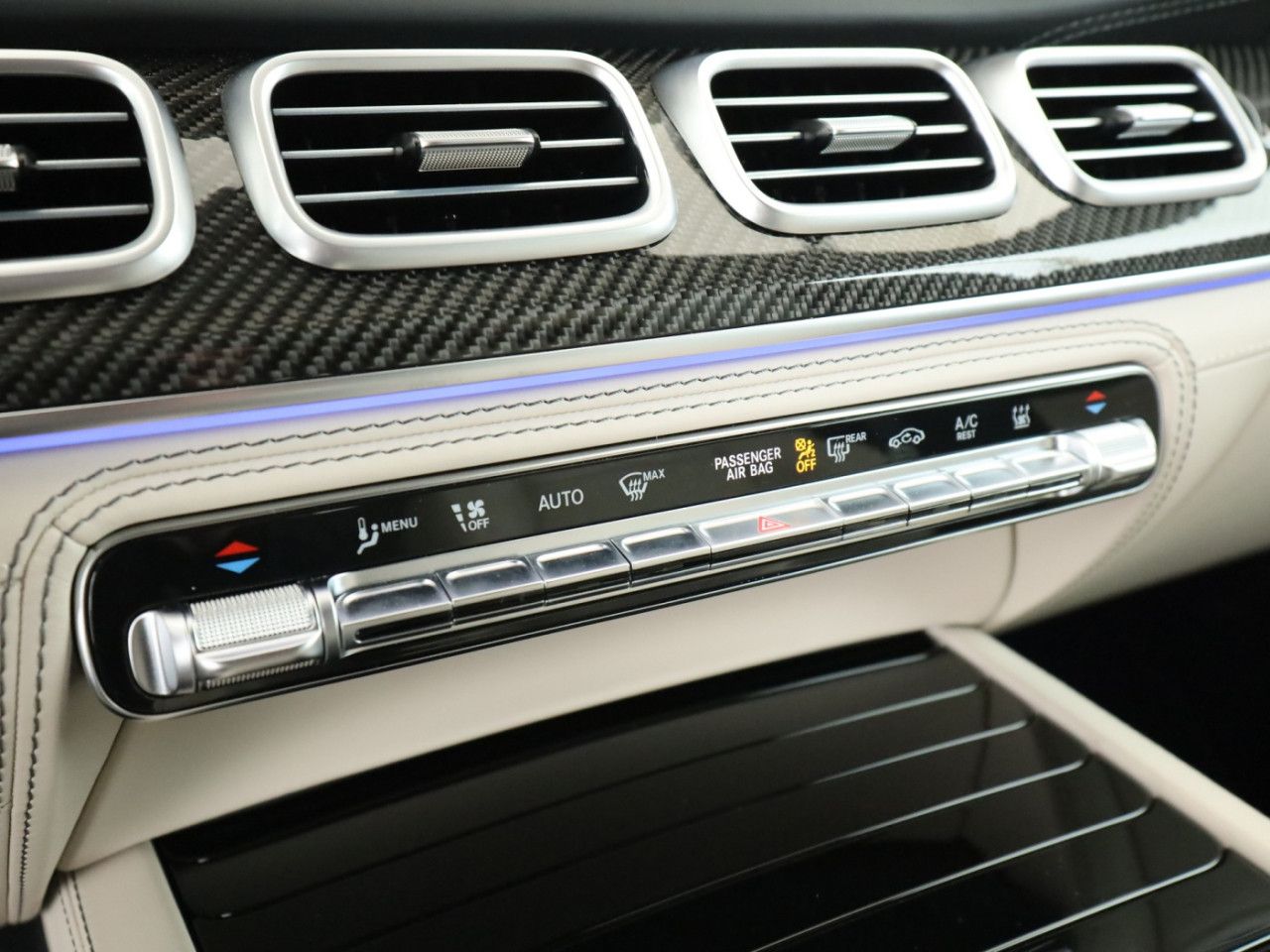 Mercedes-Benz GLS – Bild 14