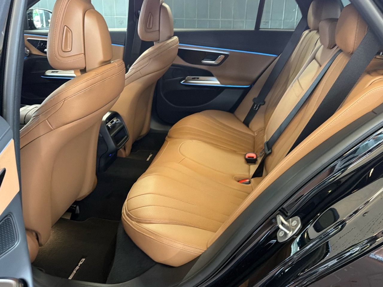 Mercedes-Benz E-Klasse – Bild 15