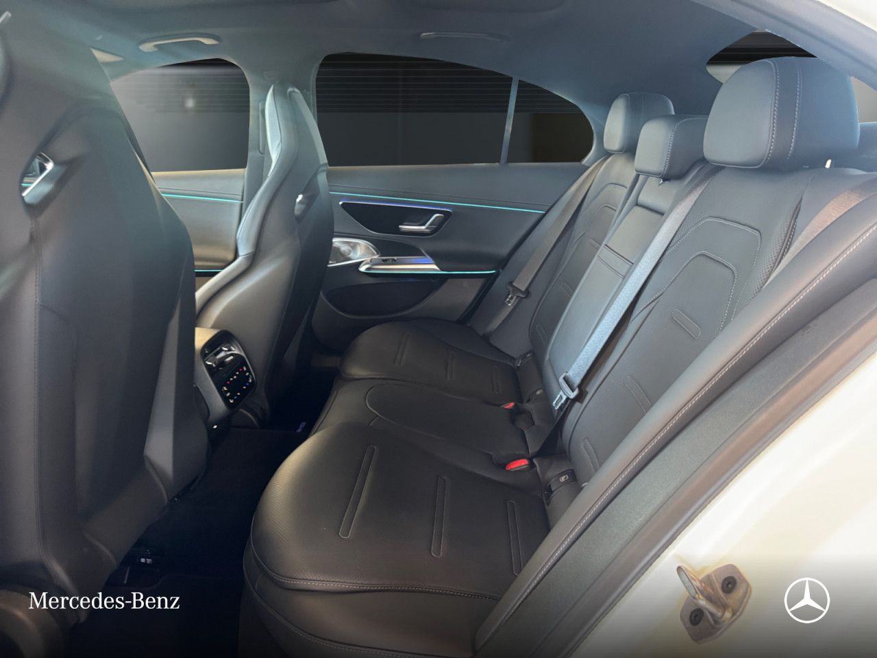 Mercedes-Benz E-Klasse – Bild 27