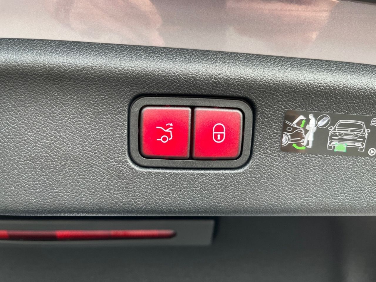 Mercedes-Benz C-Klasse – Bild 18