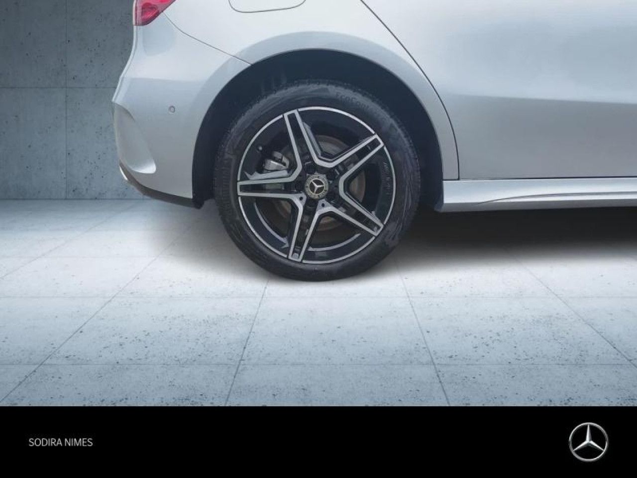 Photo du v&eacute;hicule 9 / 18