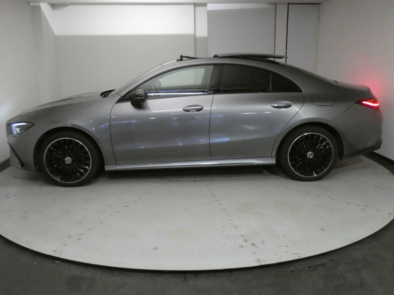 Photo du v&eacute;hicule 6 / 18