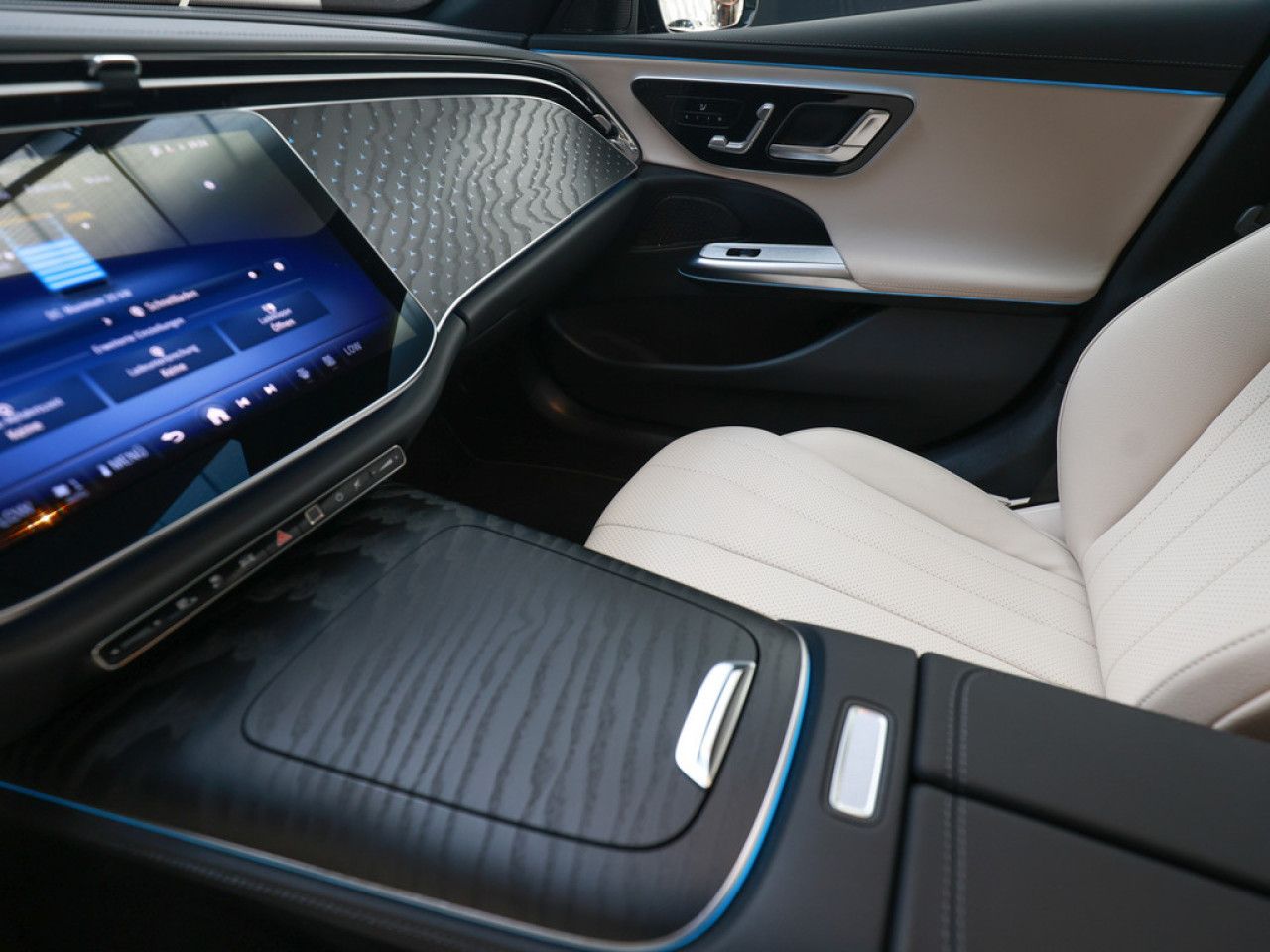 Mercedes-Benz E-Klasse – Bild 16