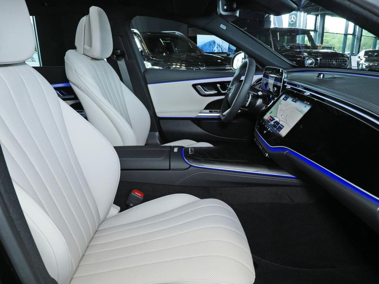 Mercedes-Benz E-Klasse – Bild 11