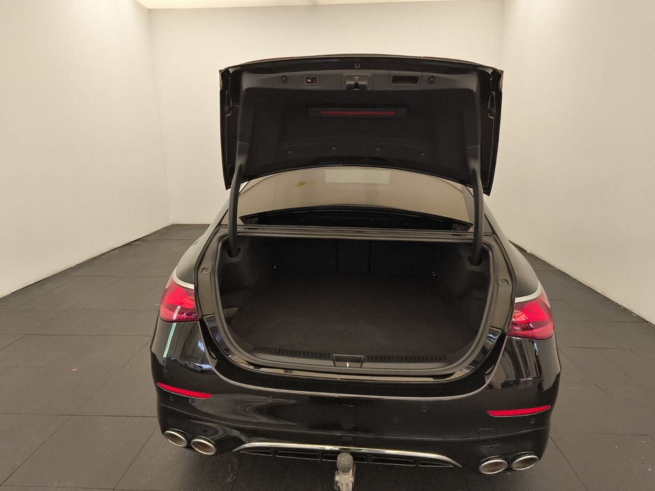 Mercedes-Benz E-Klasse – Bild 13