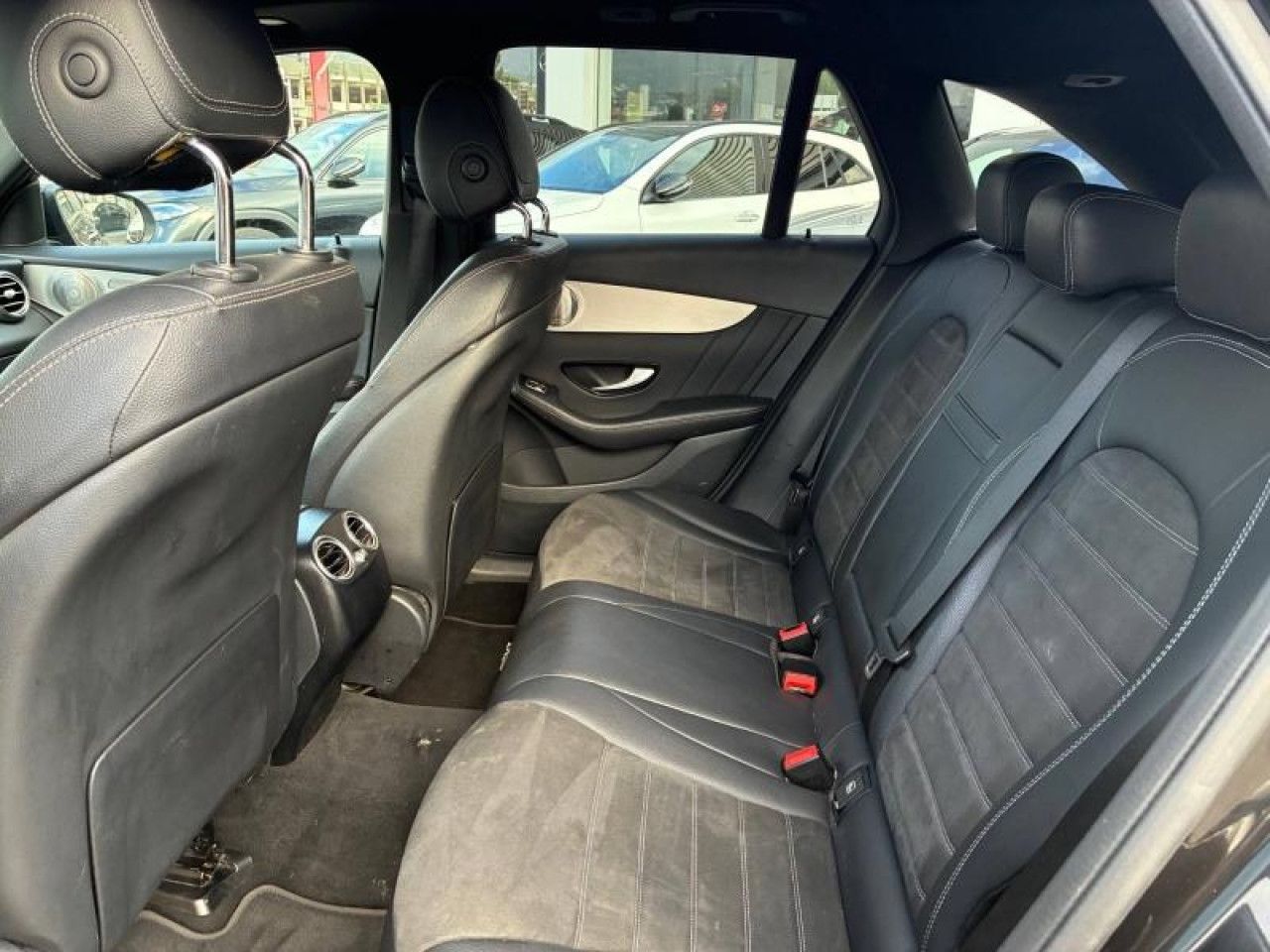 Photo du v&eacute;hicule 8 / 12