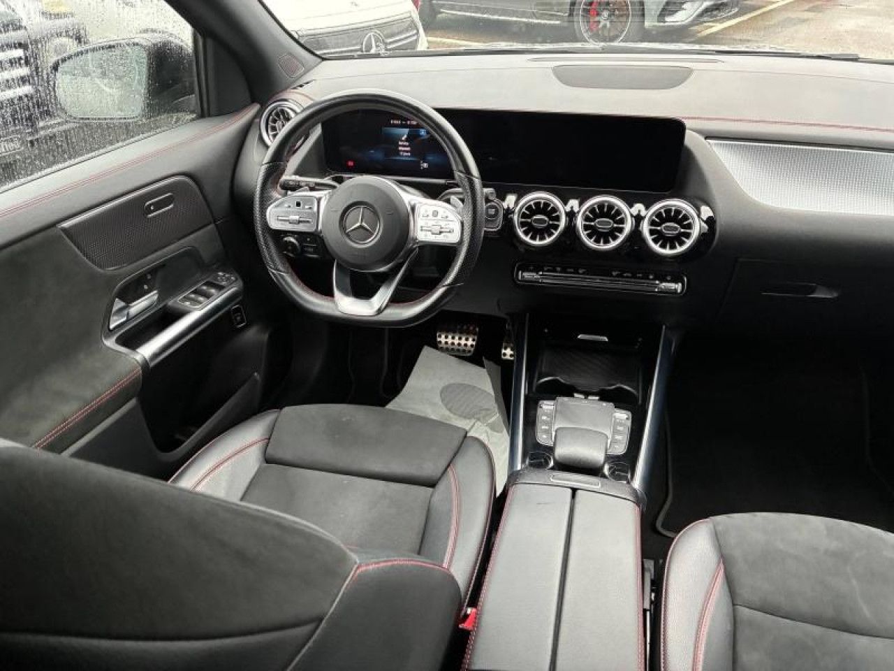 Photo du v&eacute;hicule 9 / 11