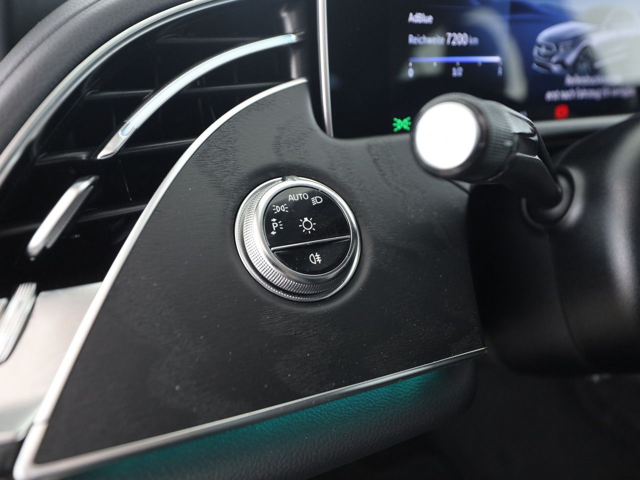 Mercedes-Benz E-Klasse – Bild 16