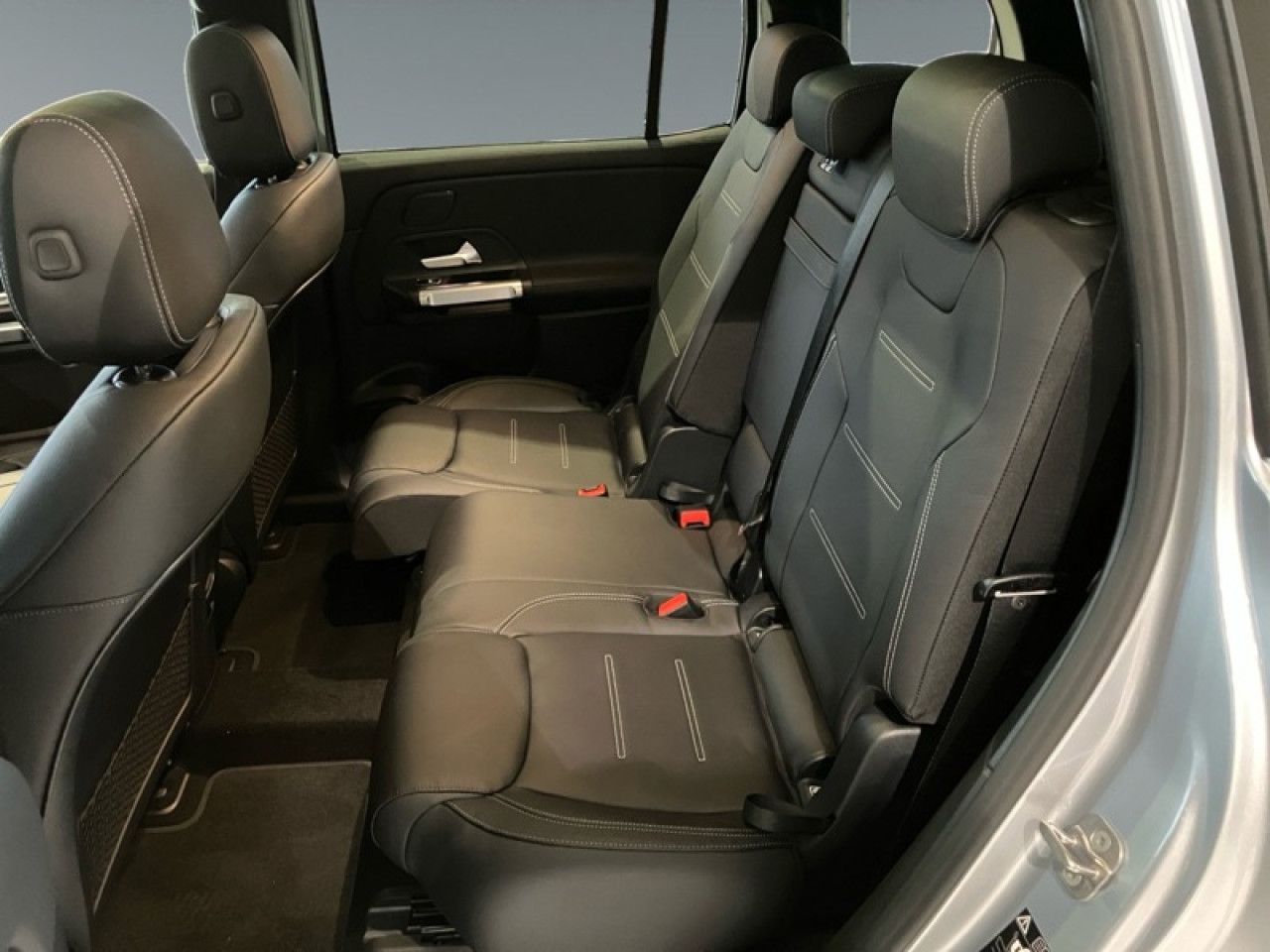 Photo du v&eacute;hicule 13 / 18