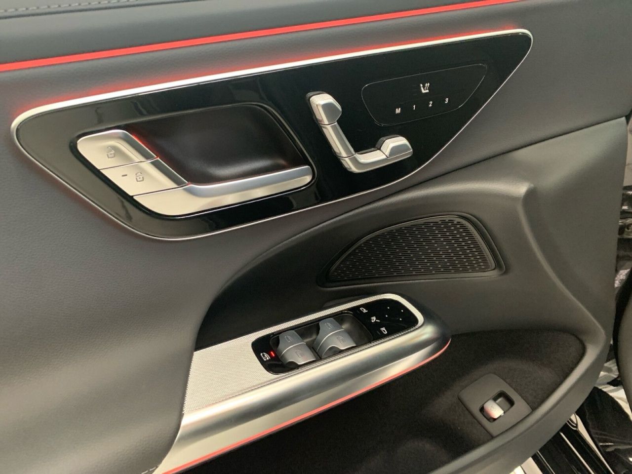 Mercedes-Benz E-Klasse – Bild 14