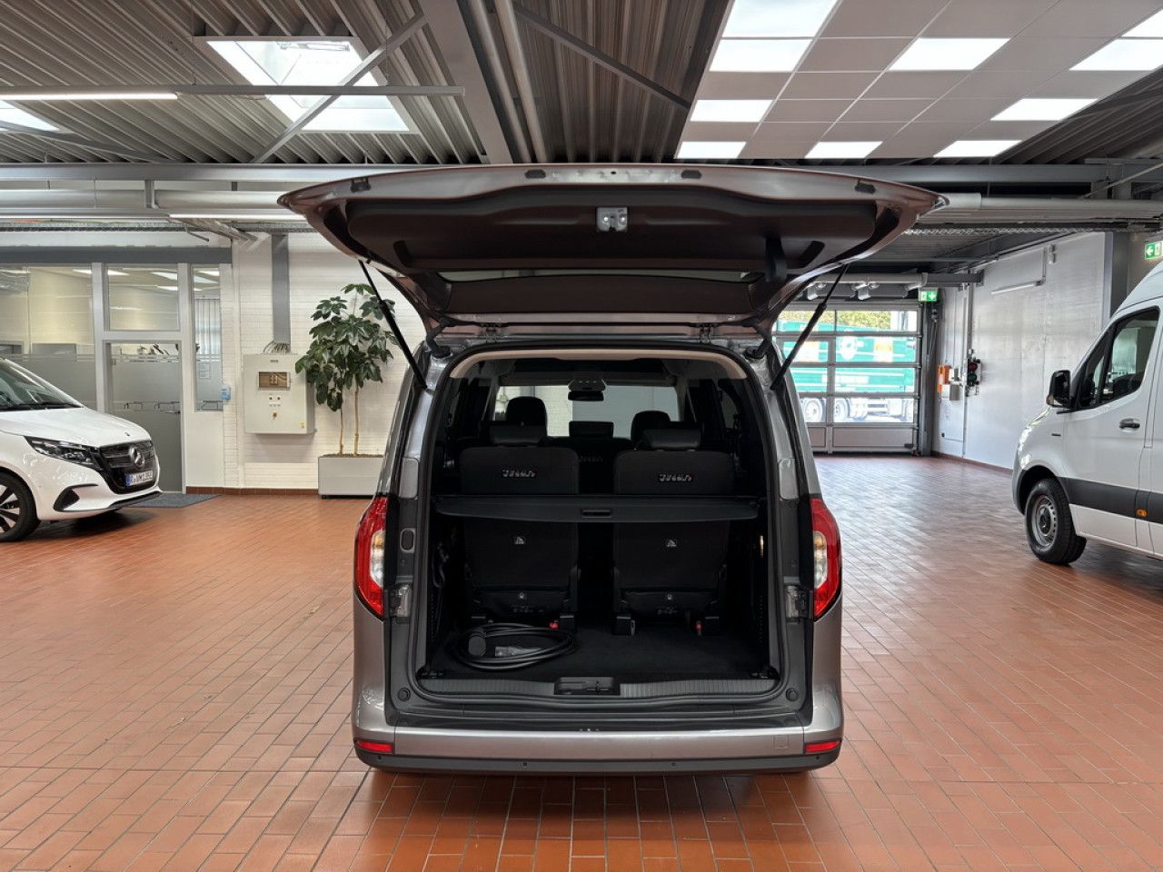 Mercedes-Benz EQT – Bild 22