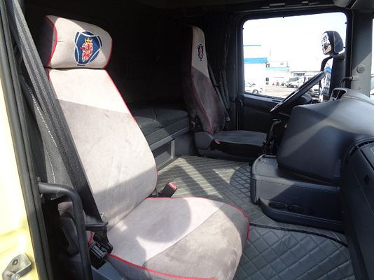 Vehicle image 13 / 14