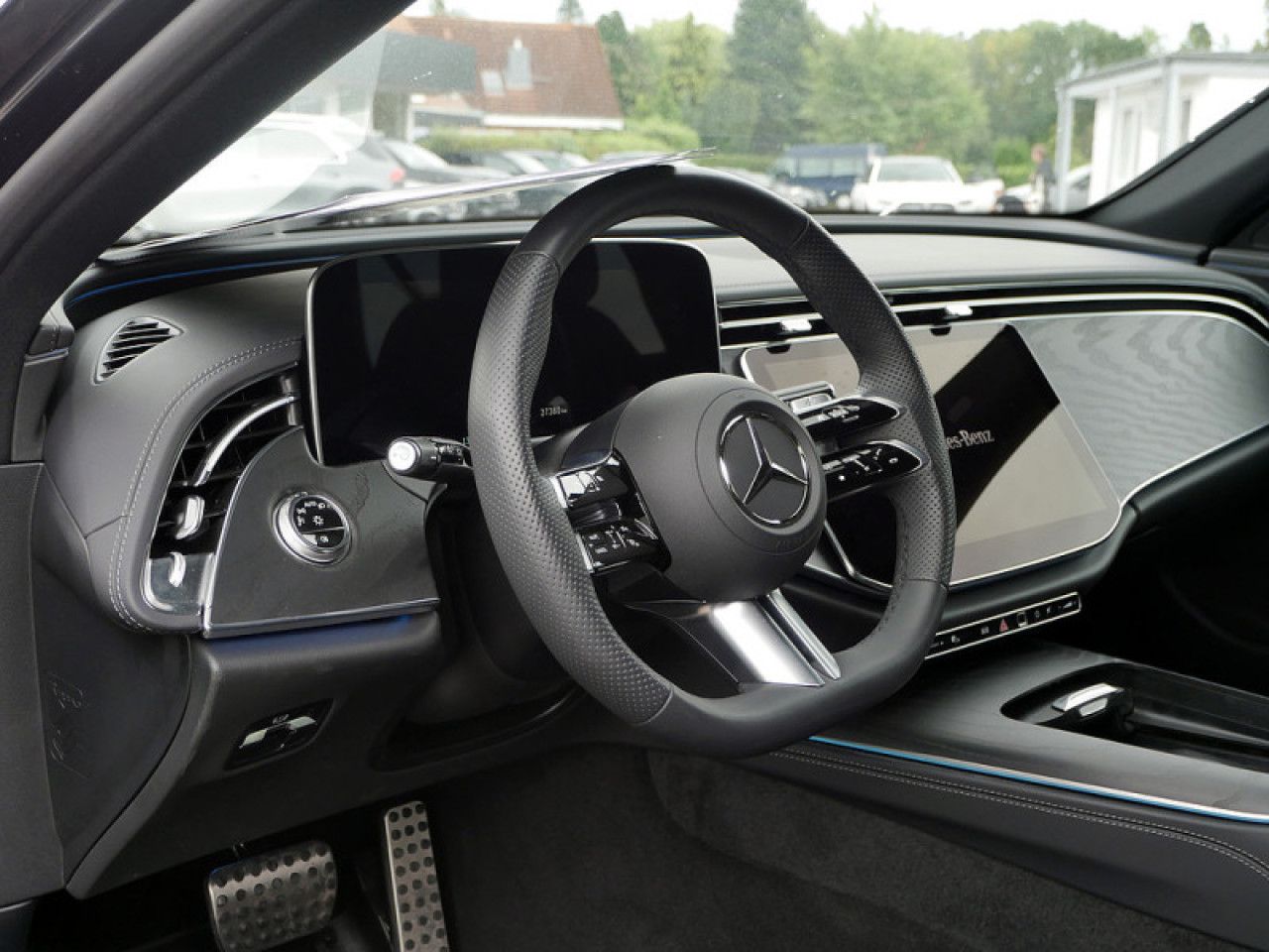Mercedes-Benz E-Klasse – Bild 14