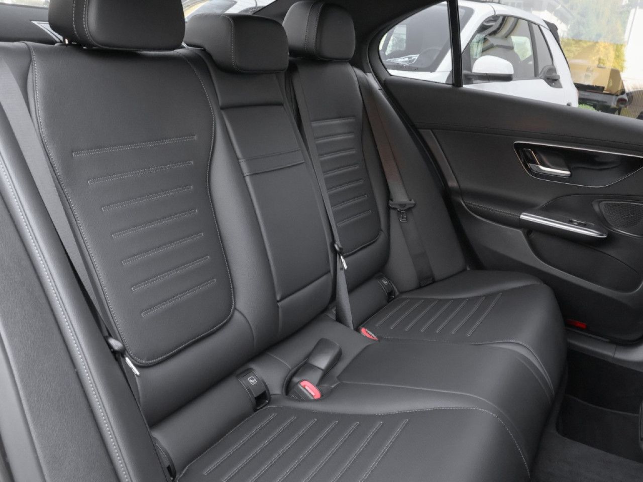 Mercedes-Benz C-Klasse – Bild 4