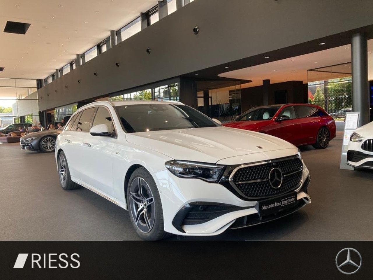 Mercedes-Benz E-Klasse – Bild 14