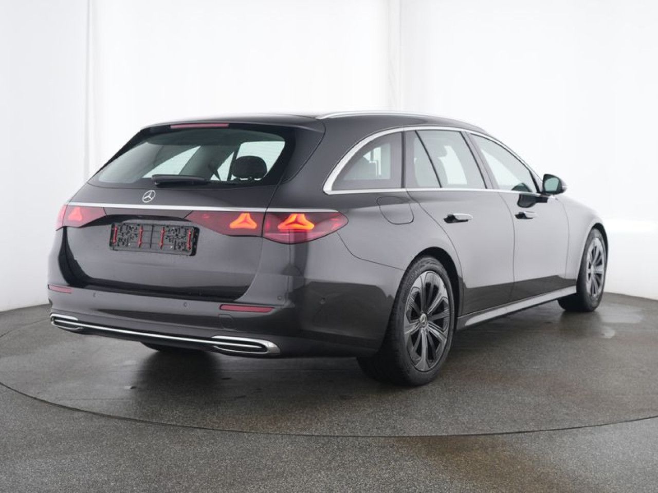 Mercedes-Benz E-Klasse – Bild 2