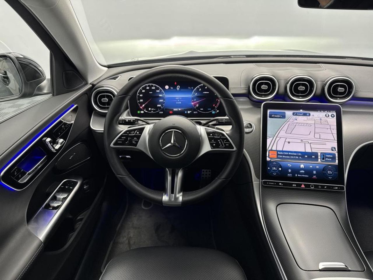 Zdjęcie pojazdu 21 / 26