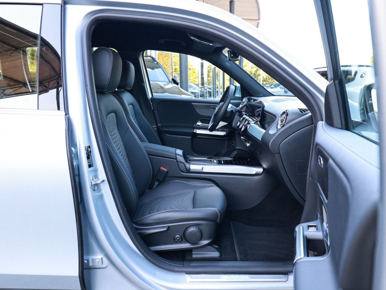 Mercedes-Benz EQB – Bild 2