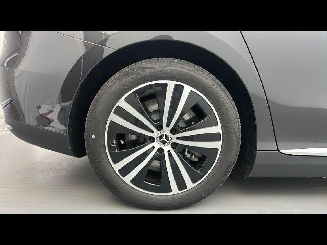 Photo du v&eacute;hicule 15 / 18