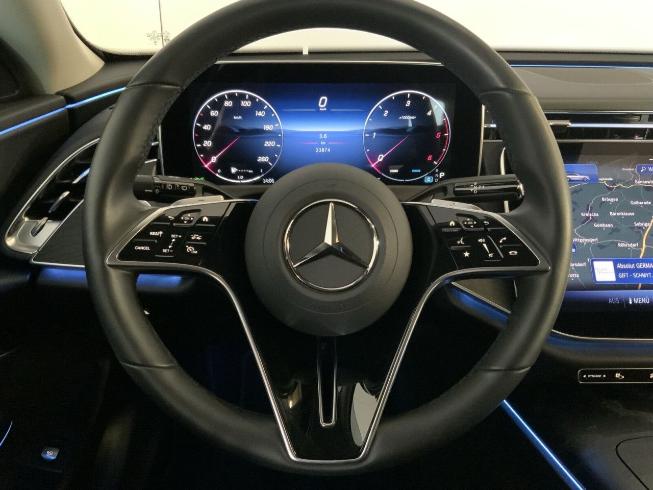 Mercedes-Benz E-Klasse – Bild 10