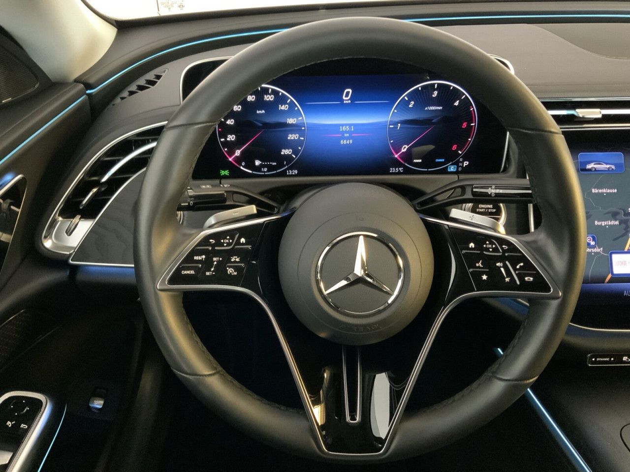 Mercedes-Benz E-Klasse – Bild 10
