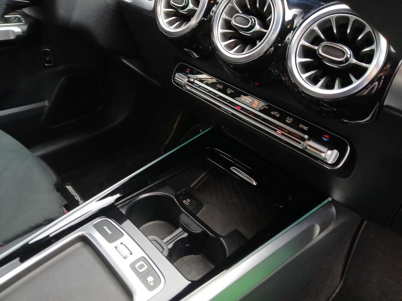 Zdjęcie pojazdu 18 / 24