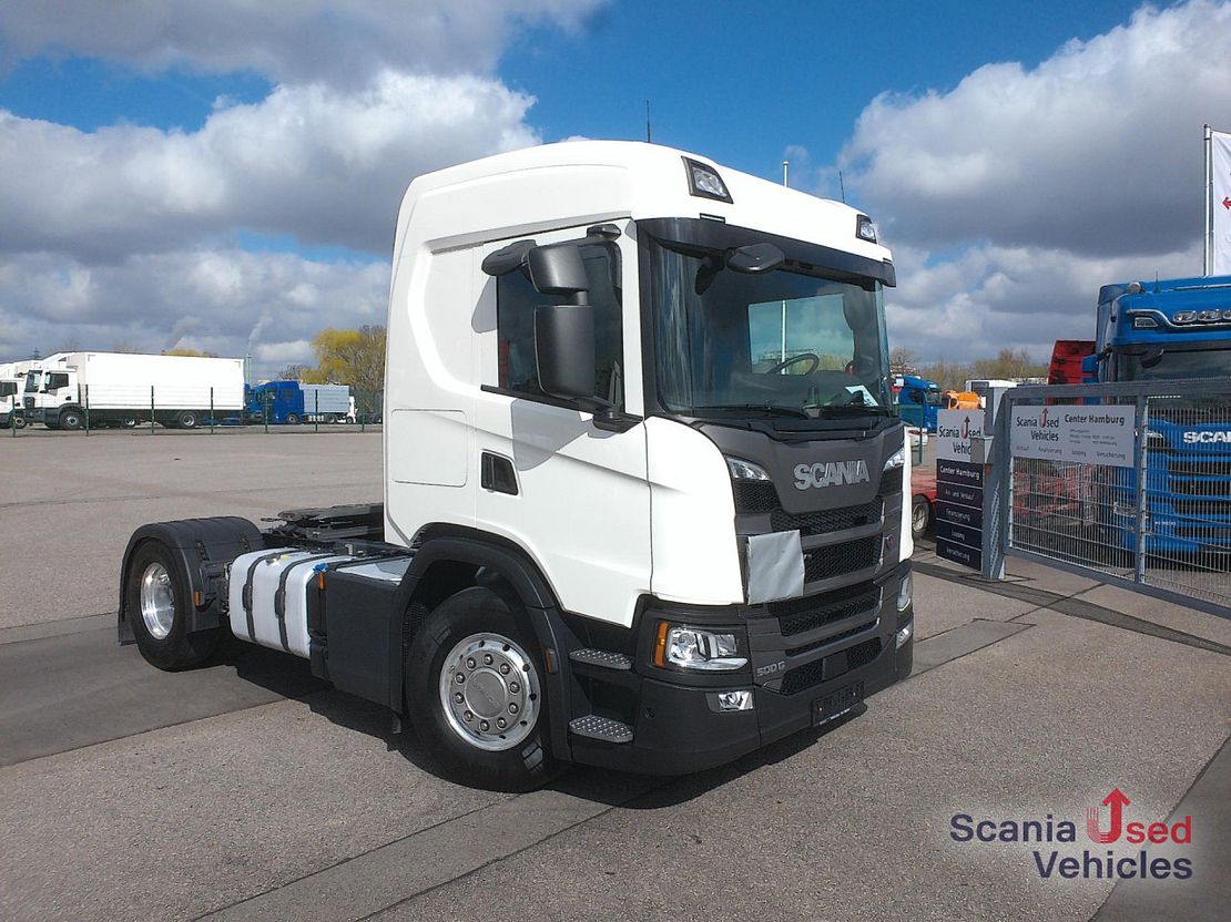 Vehicle image 1 / 20
