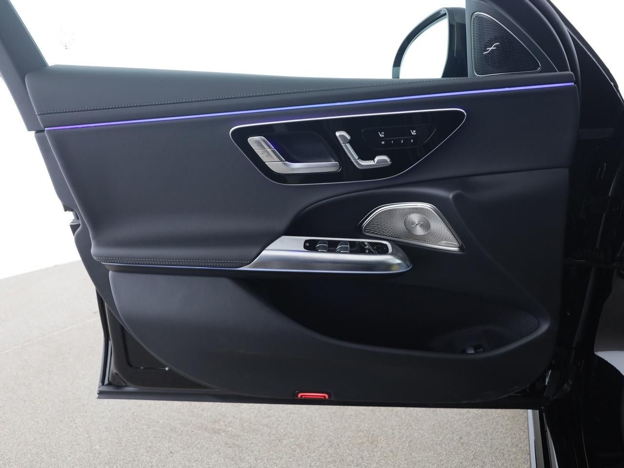 Mercedes-Benz E-Klasse – Bild 12