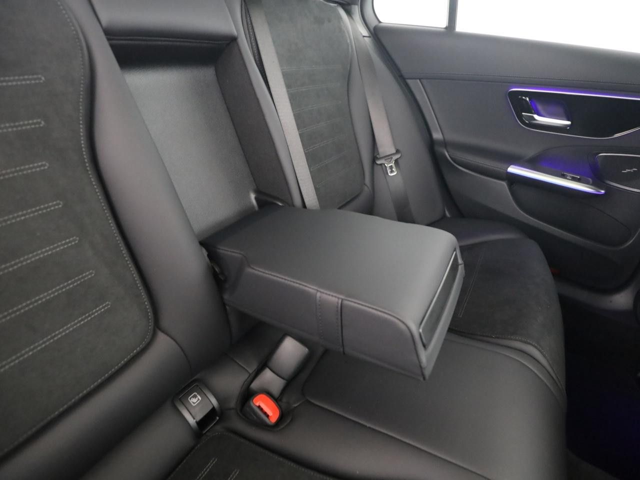 Mercedes-Benz C-Klasse – Bild 18
