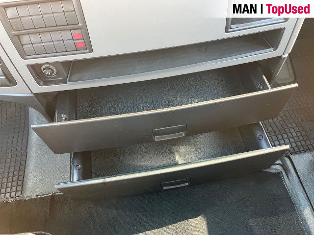 MAN TGX 18.470 4X2 LL INTARDER/AHK/XENON/STANDKLIMA 17
