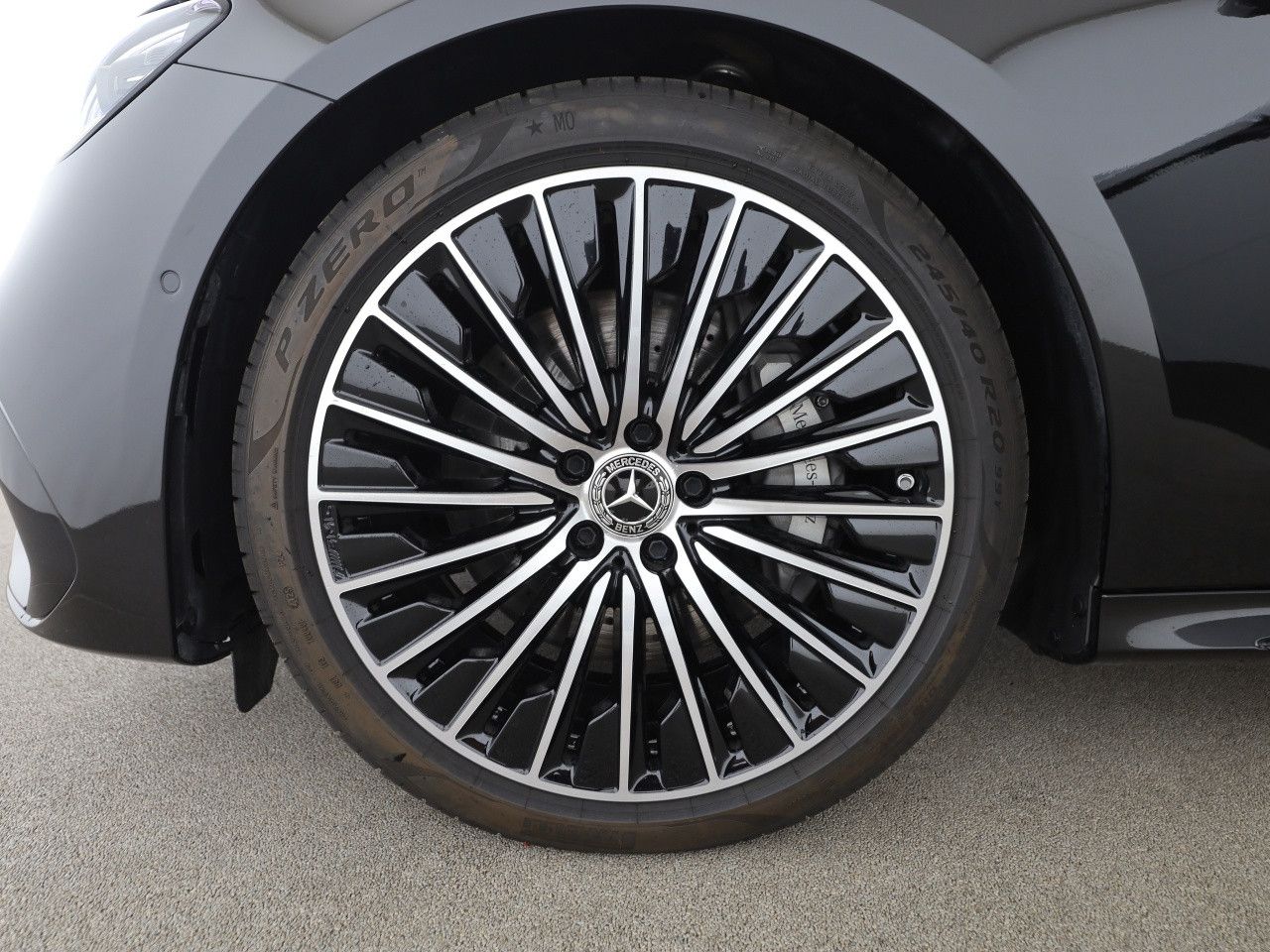 Mercedes-Benz E-Klasse – Bild 16