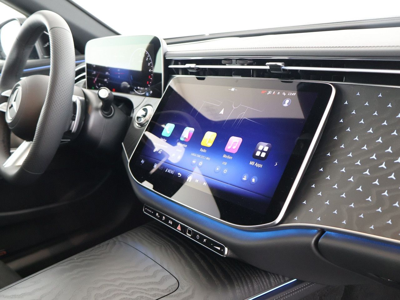 Mercedes-Benz E-Klasse – Bild 17