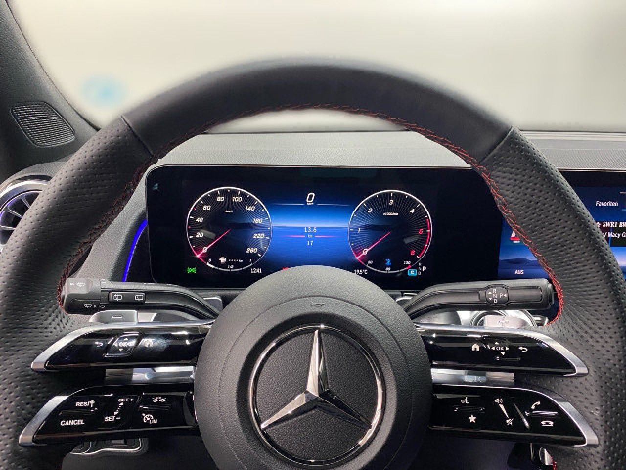Mercedes-Benz GLB – Bild 8