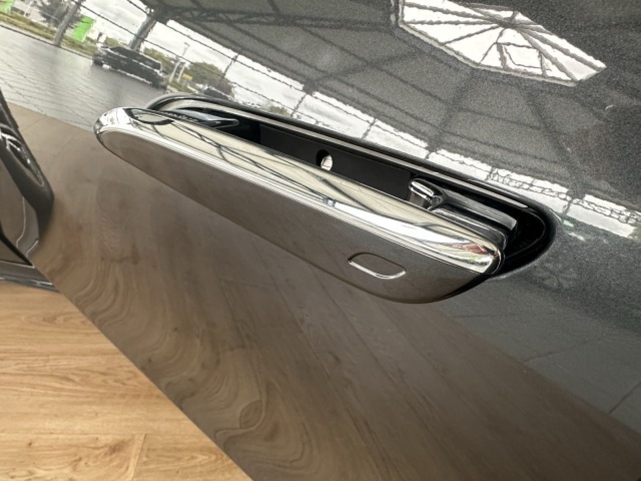Mercedes-Benz E-Klasse – Bild 10