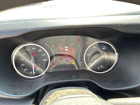 Vehicle image 15 / 15