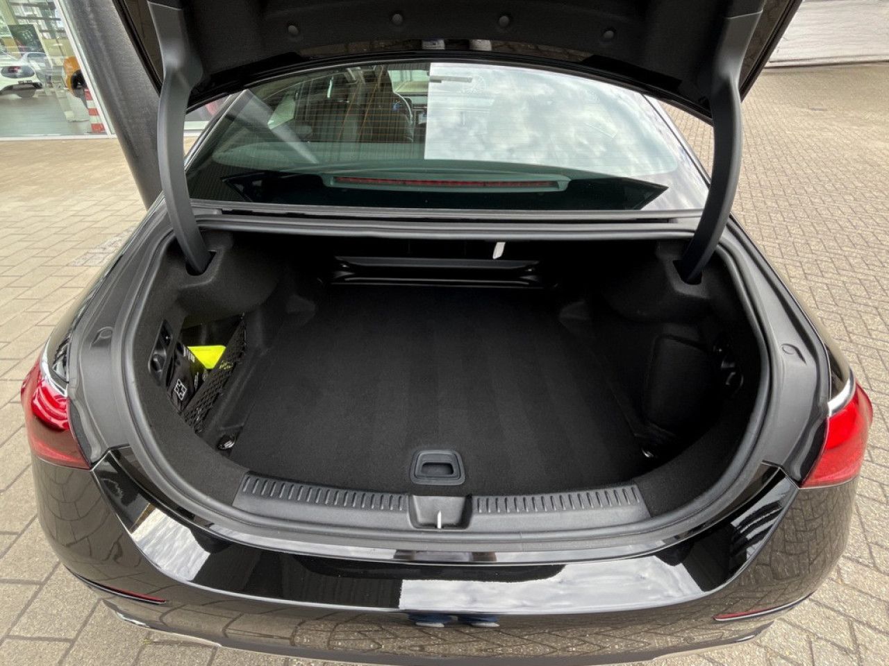 Mercedes-Benz E-Klasse – Bild 7