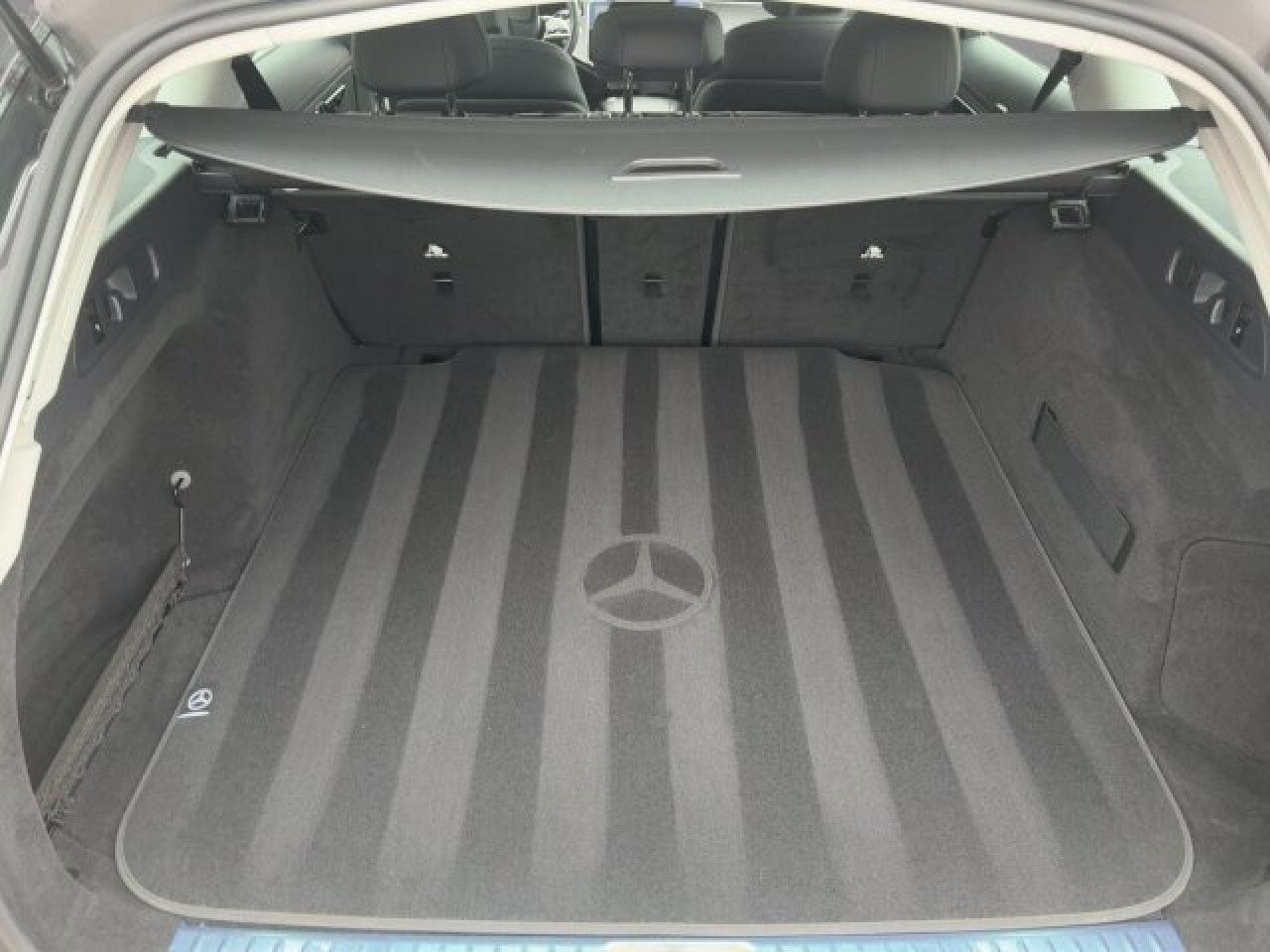 Mercedes-Benz E-Klasse – Bild 10